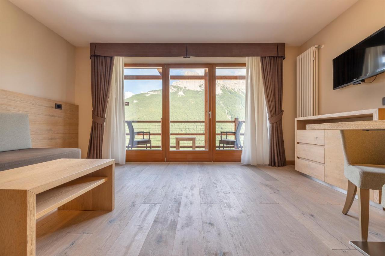 Design & Suite Hotel Ciarnadoi Vigo di Fassa Extérieur photo