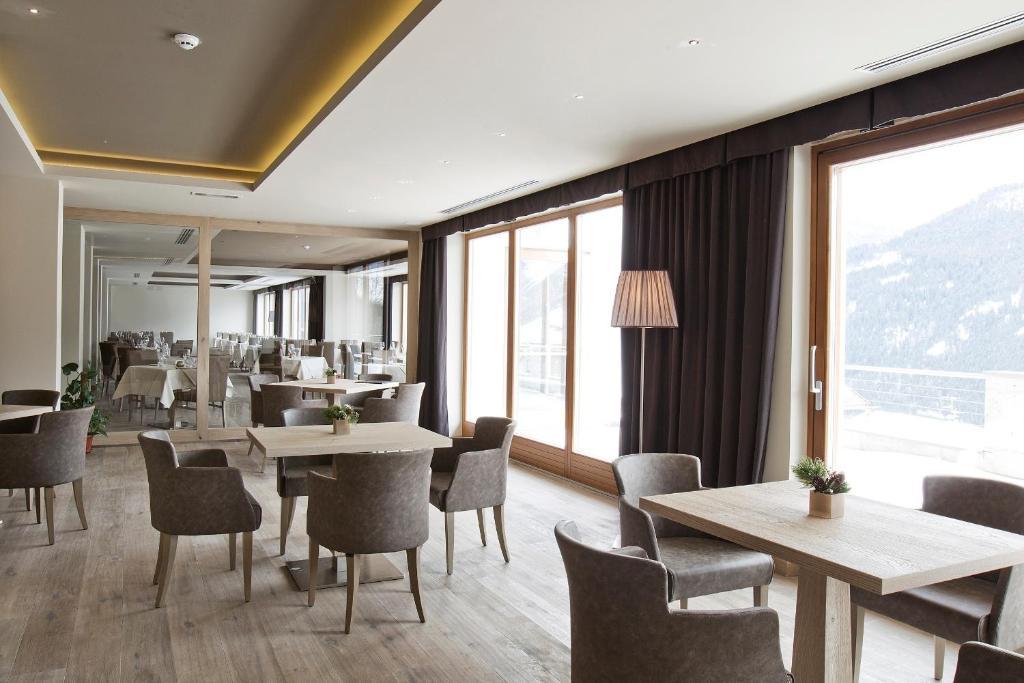 Design & Suite Hotel Ciarnadoi Vigo di Fassa Extérieur photo