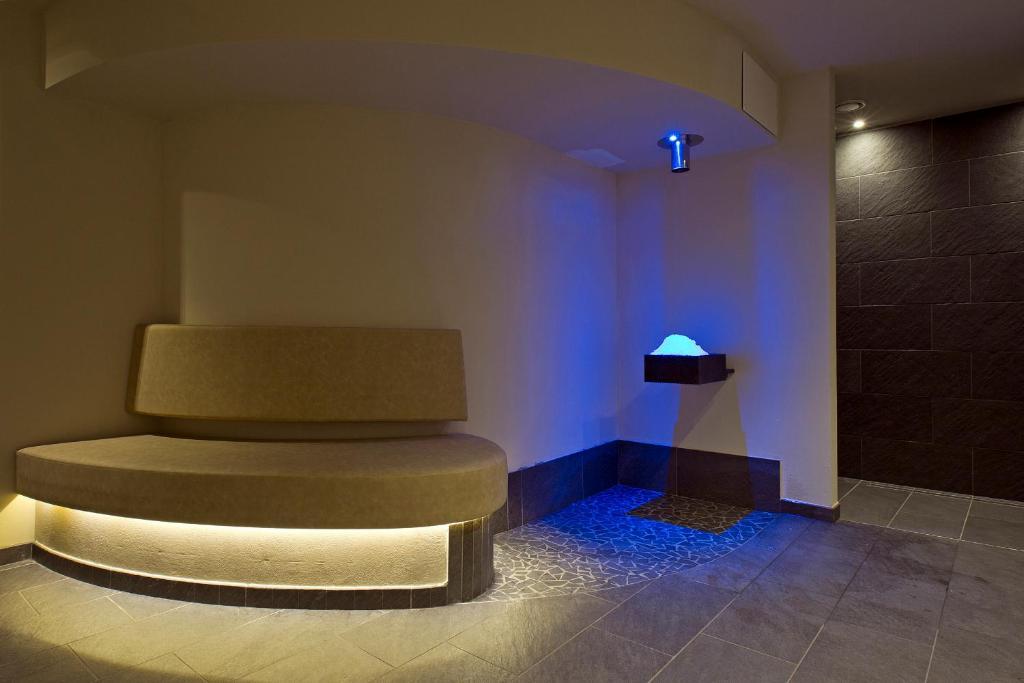 Design & Suite Hotel Ciarnadoi Vigo di Fassa Extérieur photo